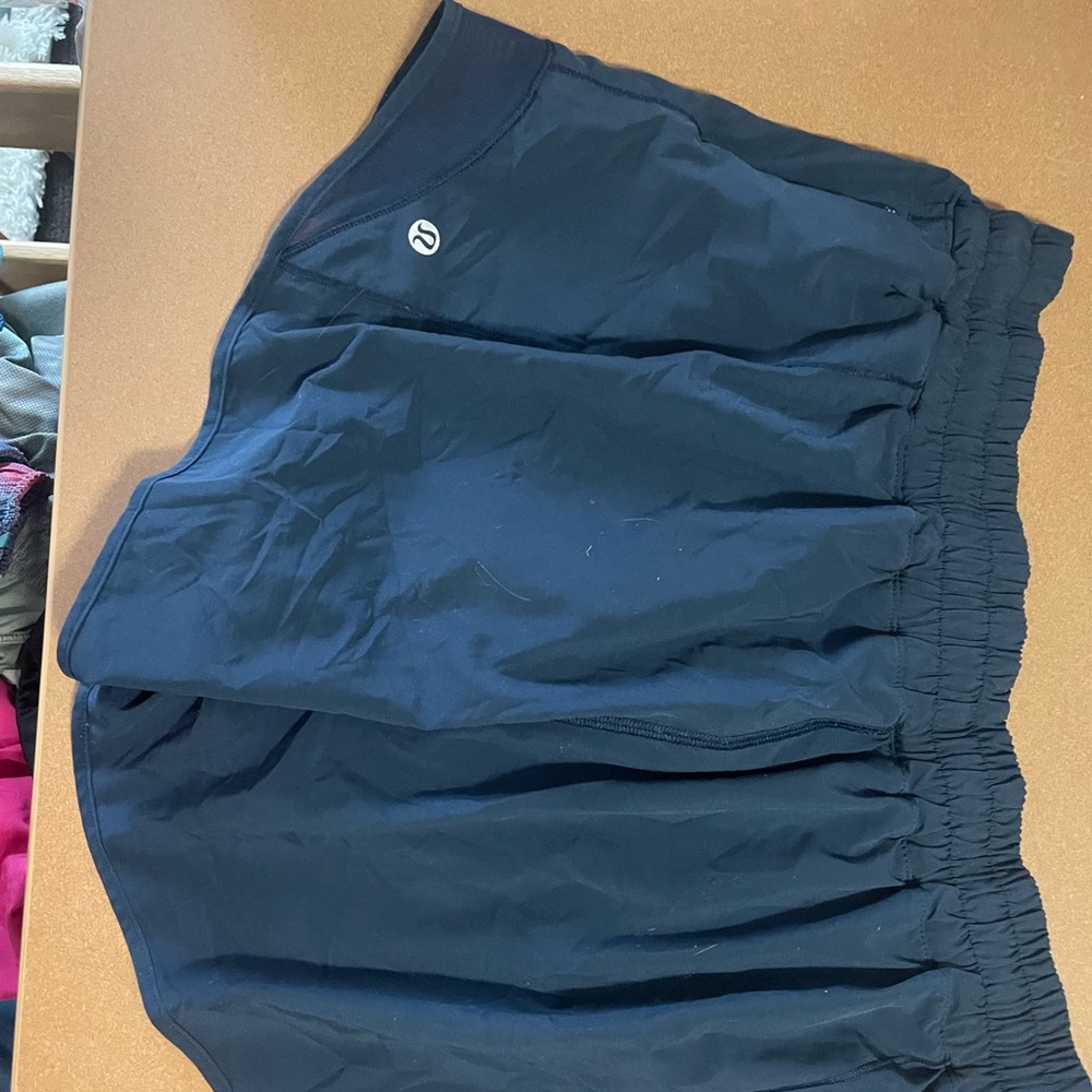 Lululemon Hotty Hot Low-Rise Lined Short 4"
